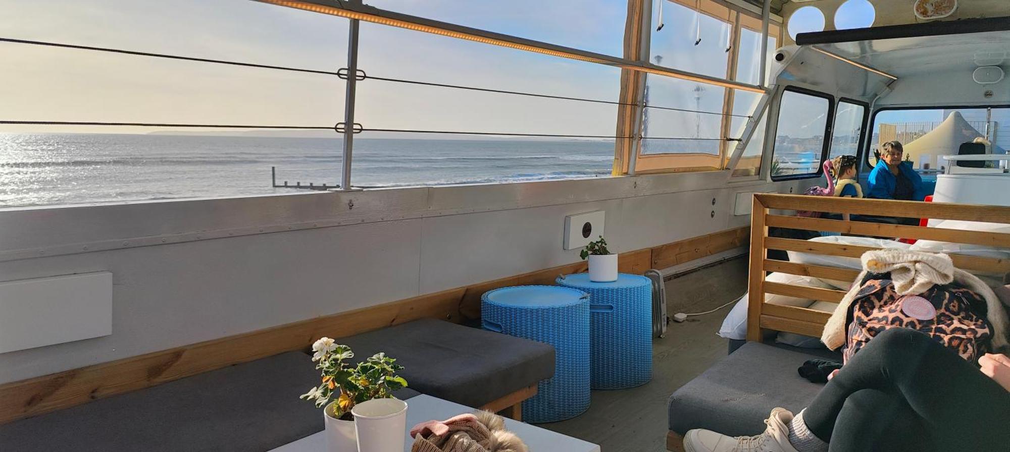 Cosy Bee And Apartment Bournemouth Exterior photo