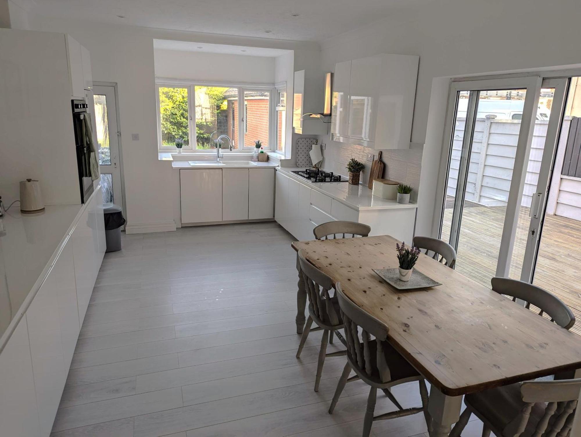 Cosy Bee And Apartment Bournemouth Exterior photo